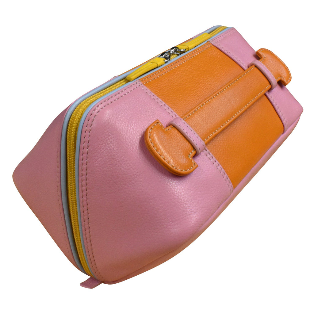 TRAVEL TOILETRY BAG